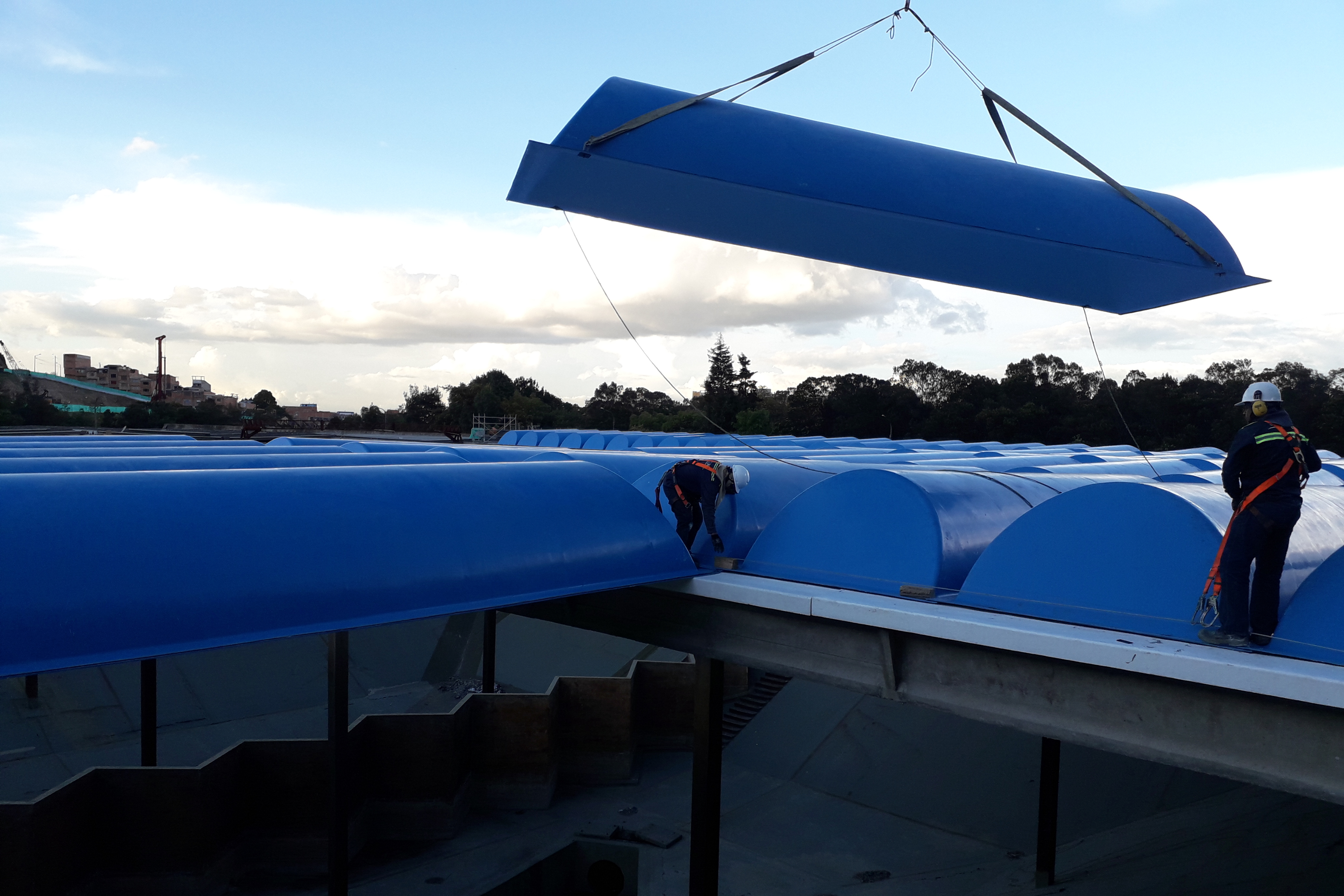 Robust Composite Covers Safeguard Bogotá s Water Resources