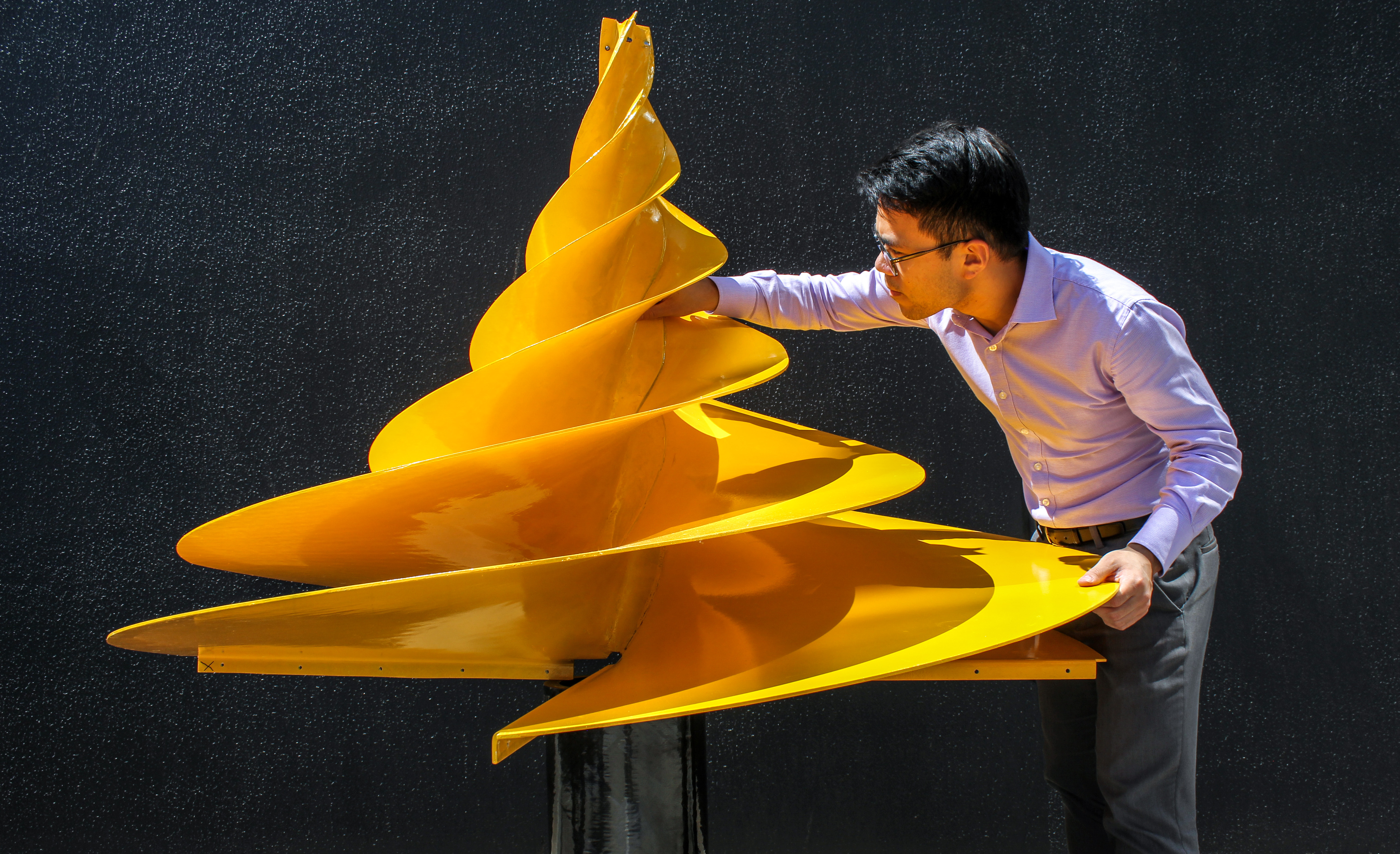 Revolutionizing Hydroelectric Power: Composite‑Driven Turbine Blades for Higher Efficiency