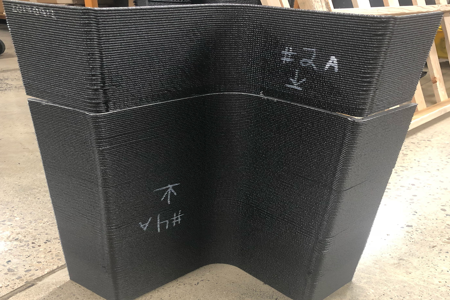 Hybrid Large-Format Additive Tooling: Lightweight, Faster, Cost‑Effective Molds for Big Parts