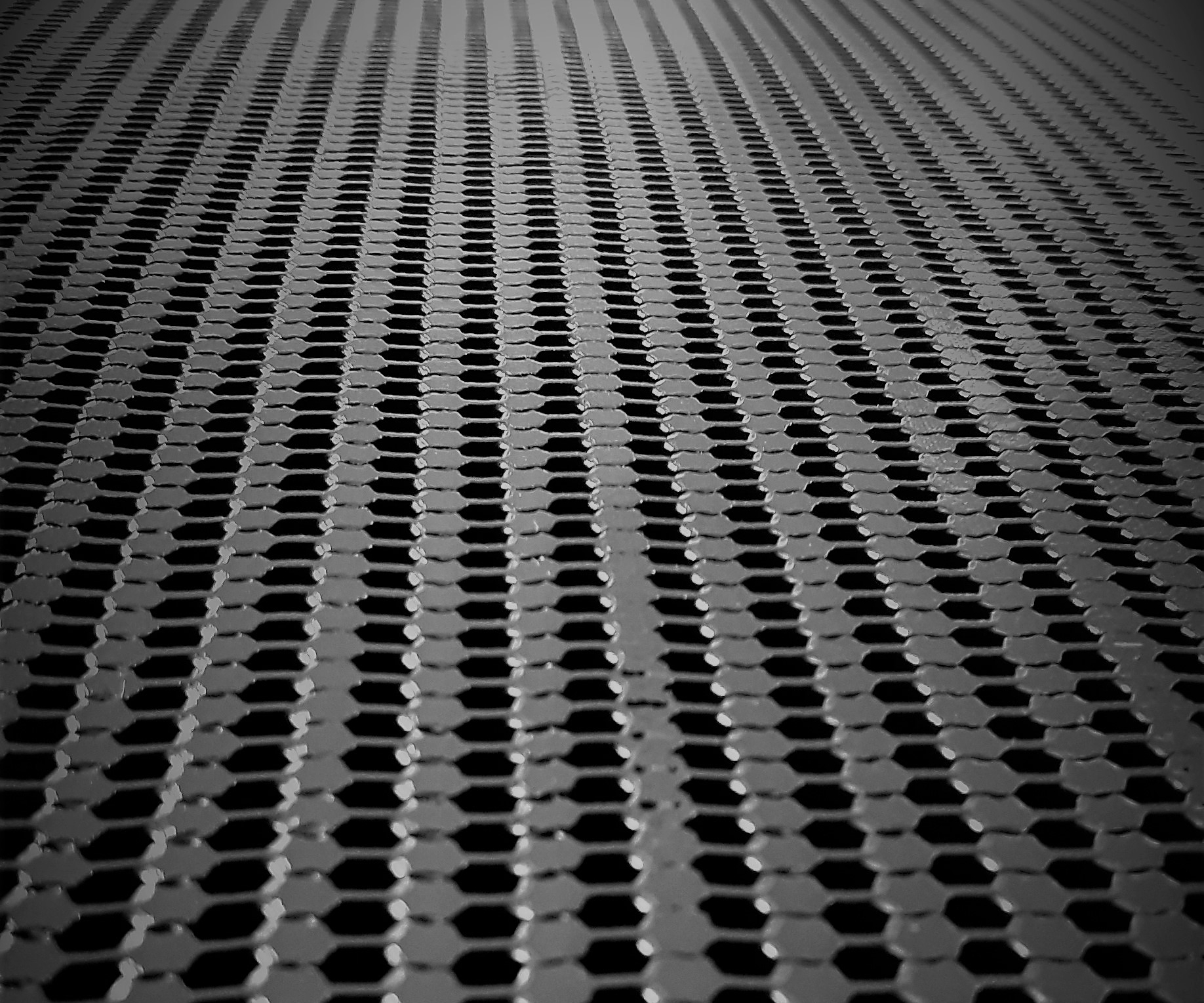 Lightweight Polypropylene Honeycomb Core Enhances Strength and Efficiency in Automotive Panels