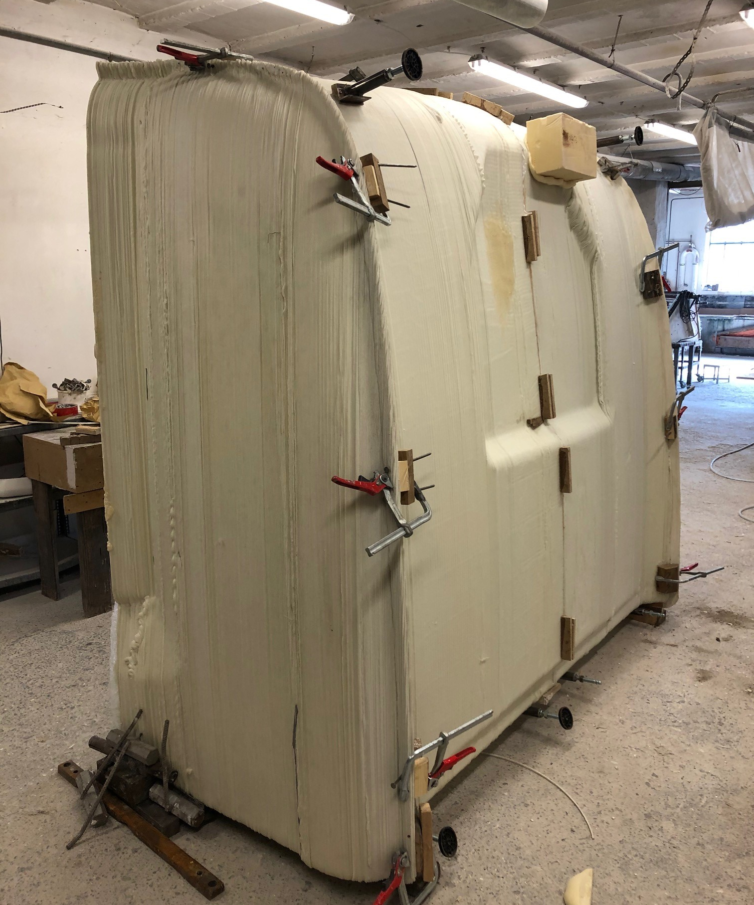 Cut Labor & Waste: 5‑Axis CNC 3‑D Printing of Composite Molds