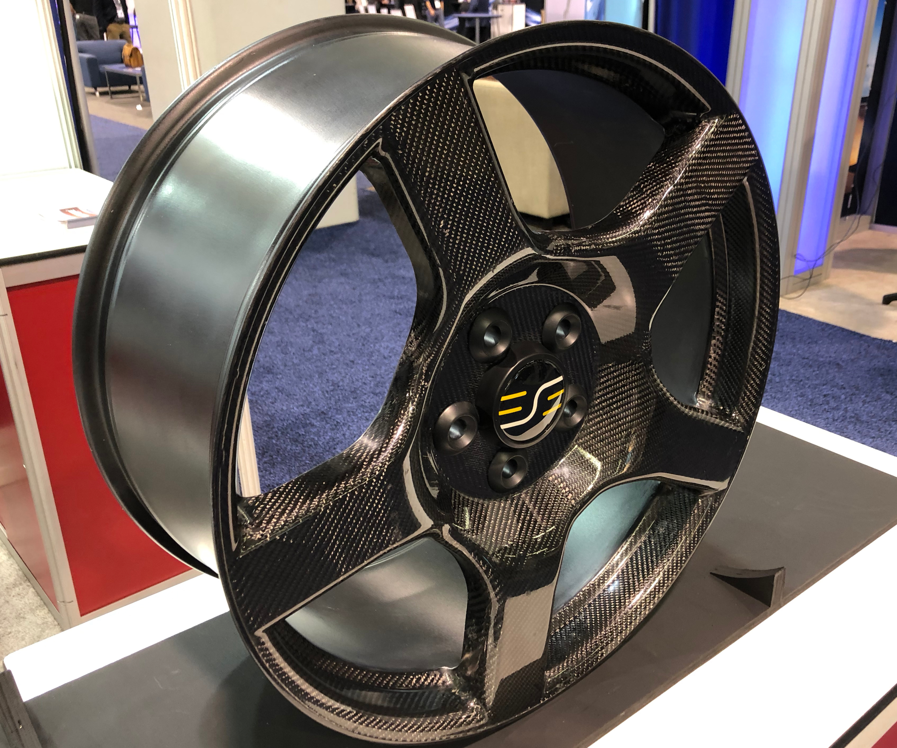 ESE E2: Revolutionary One‑Piece Carbon Fiber Wheel Ready for Performance