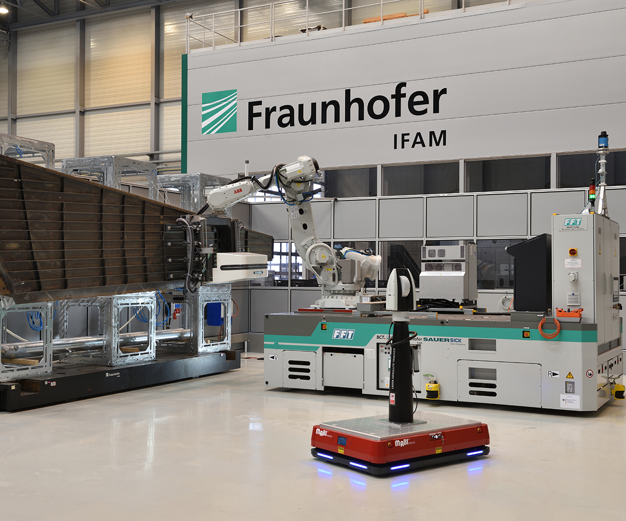 DLR s Flappybot: Revolutionizing Composite Manufacturing at the 2019 Convention