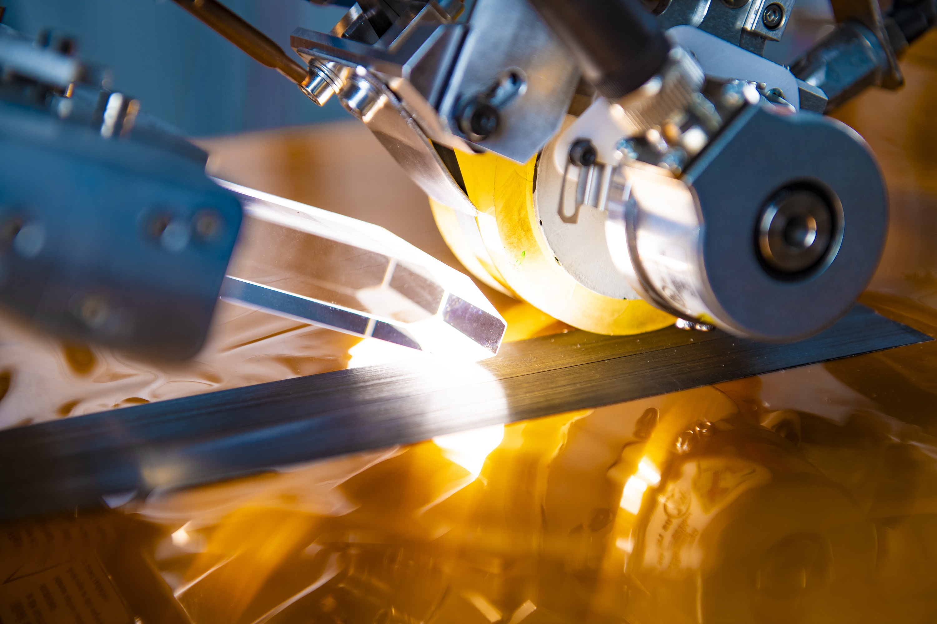 DLR s Flappybot: Revolutionizing Composite Manufacturing at the 2019 Convention