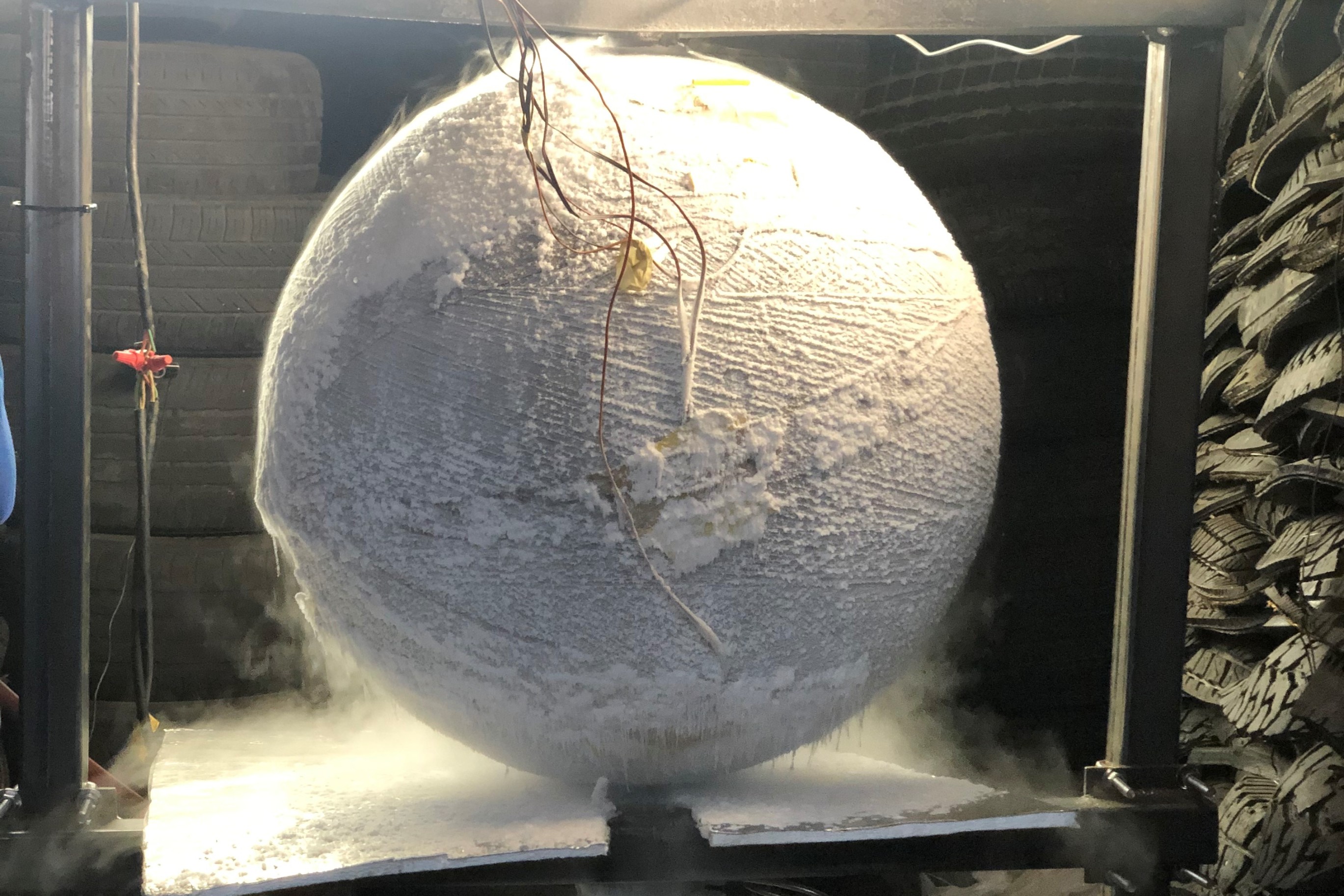 Designing a Linerless, All‑Composite Spherical Cryotank for Space Propellant Storage