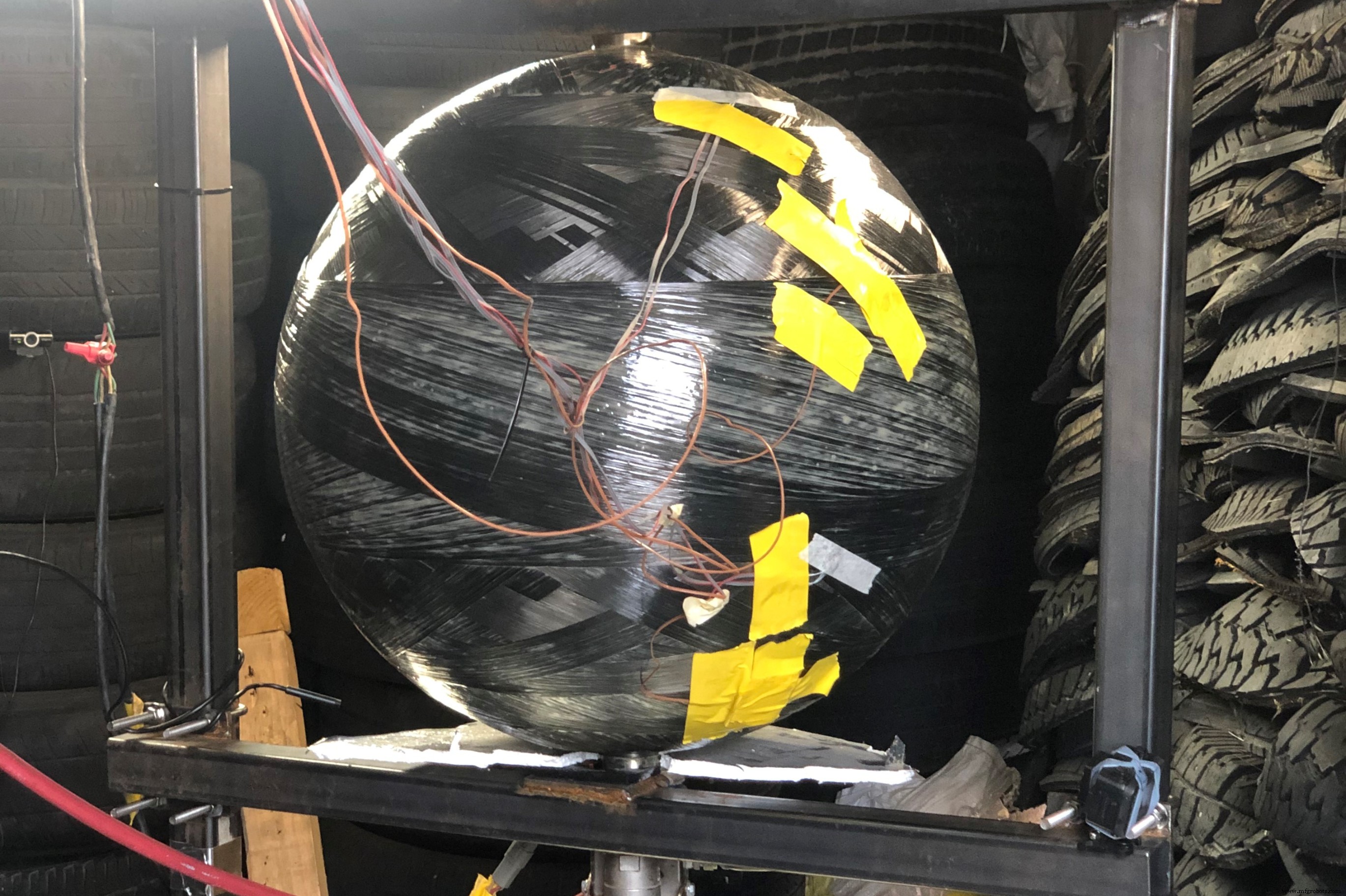 Designing a Linerless, All‑Composite Spherical Cryotank for Space Propellant Storage