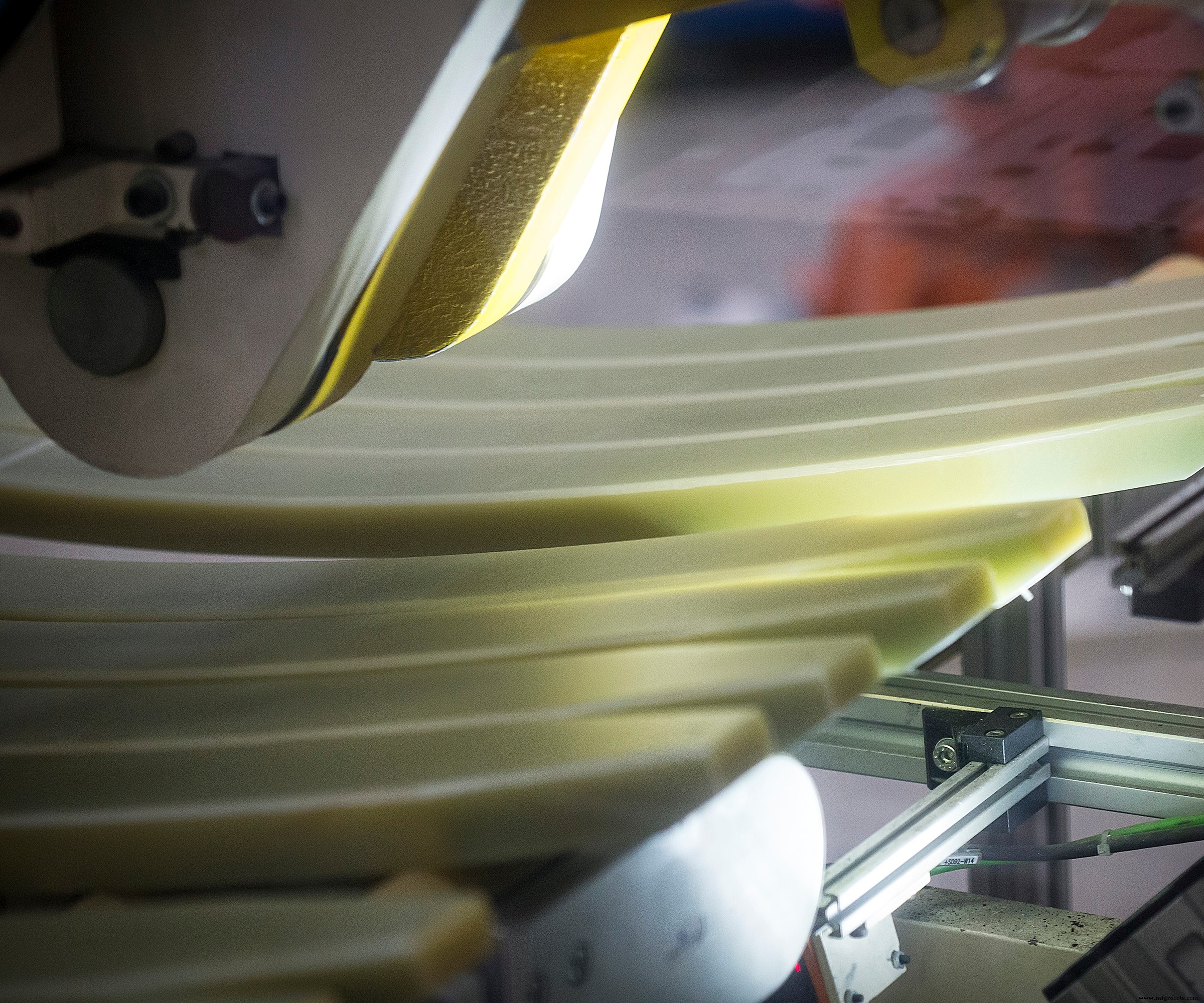 SGL Carbon Reaches Milestone: 1,000,000 Composite Leaf Springs Delivered to Volvo