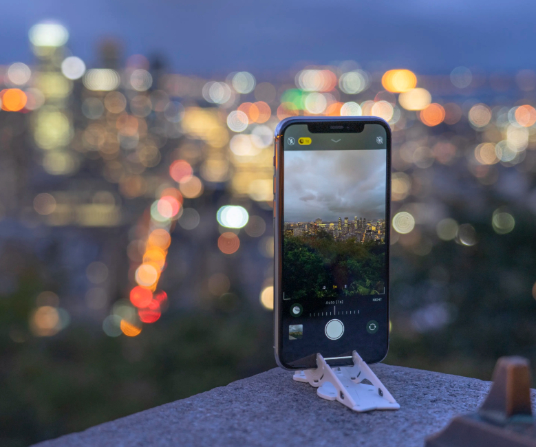 Holiday Gift Ideas: The Best Carbon Fiber Gadgets