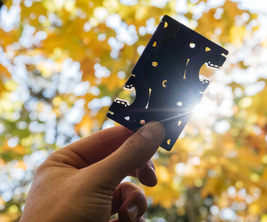 Holiday Gift Ideas: The Best Carbon Fiber Gadgets