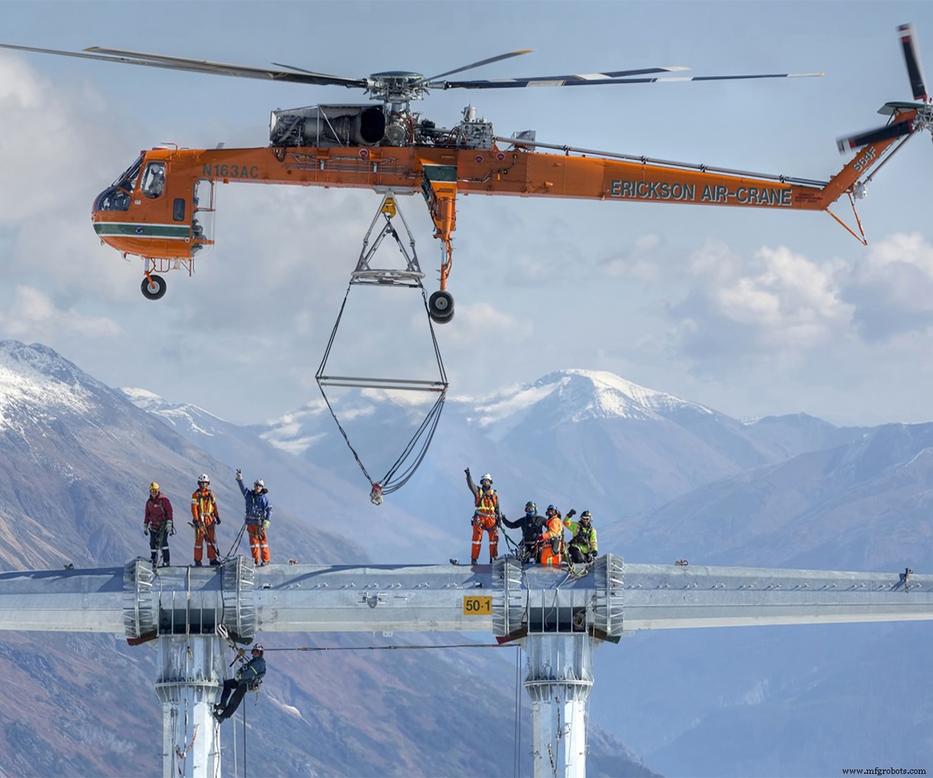 Erickson Adopts Composite Rotor Blades for Sikorsky S‑64 Skycrane Fleet, Secures FAA Approval