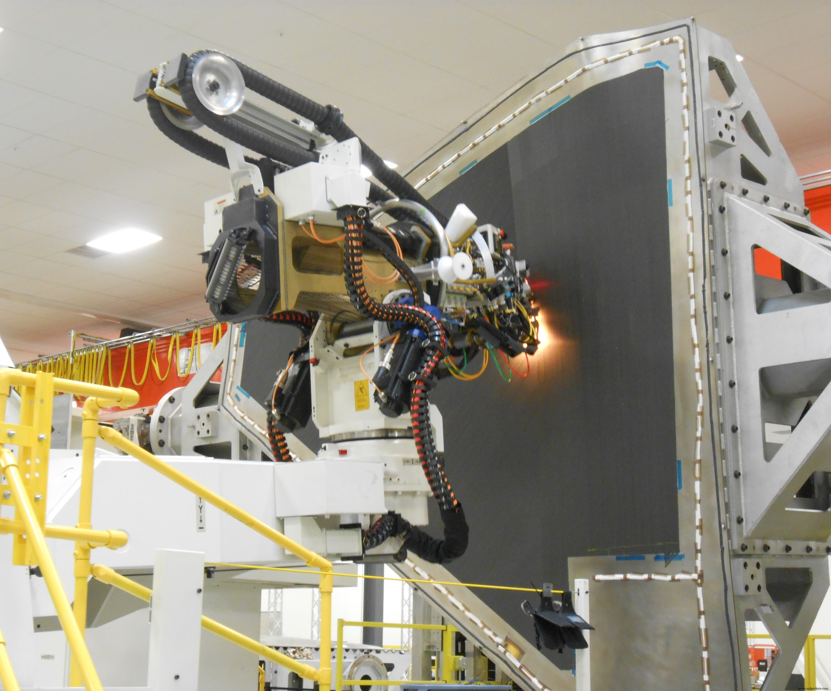 Albany Engineered Composites Secures F‑35 Wing Skin Contract with Lockheed Martin