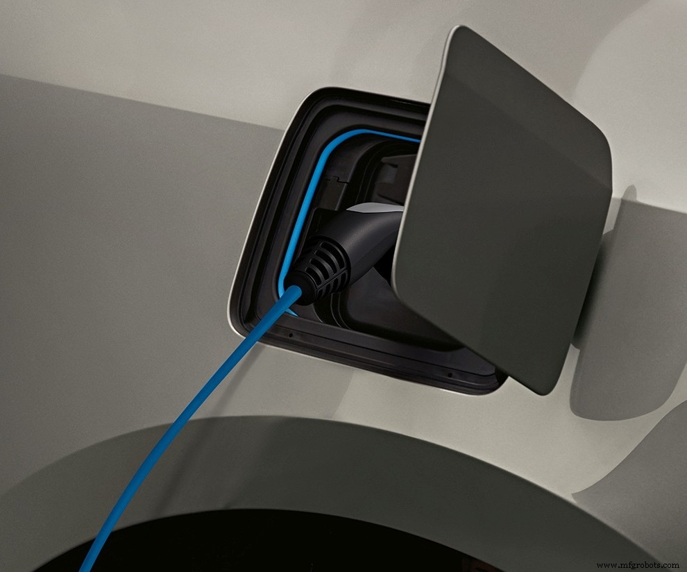 SGL Carbon Secures BMW Contract to Produce Advanced Composite Battery Enclosures