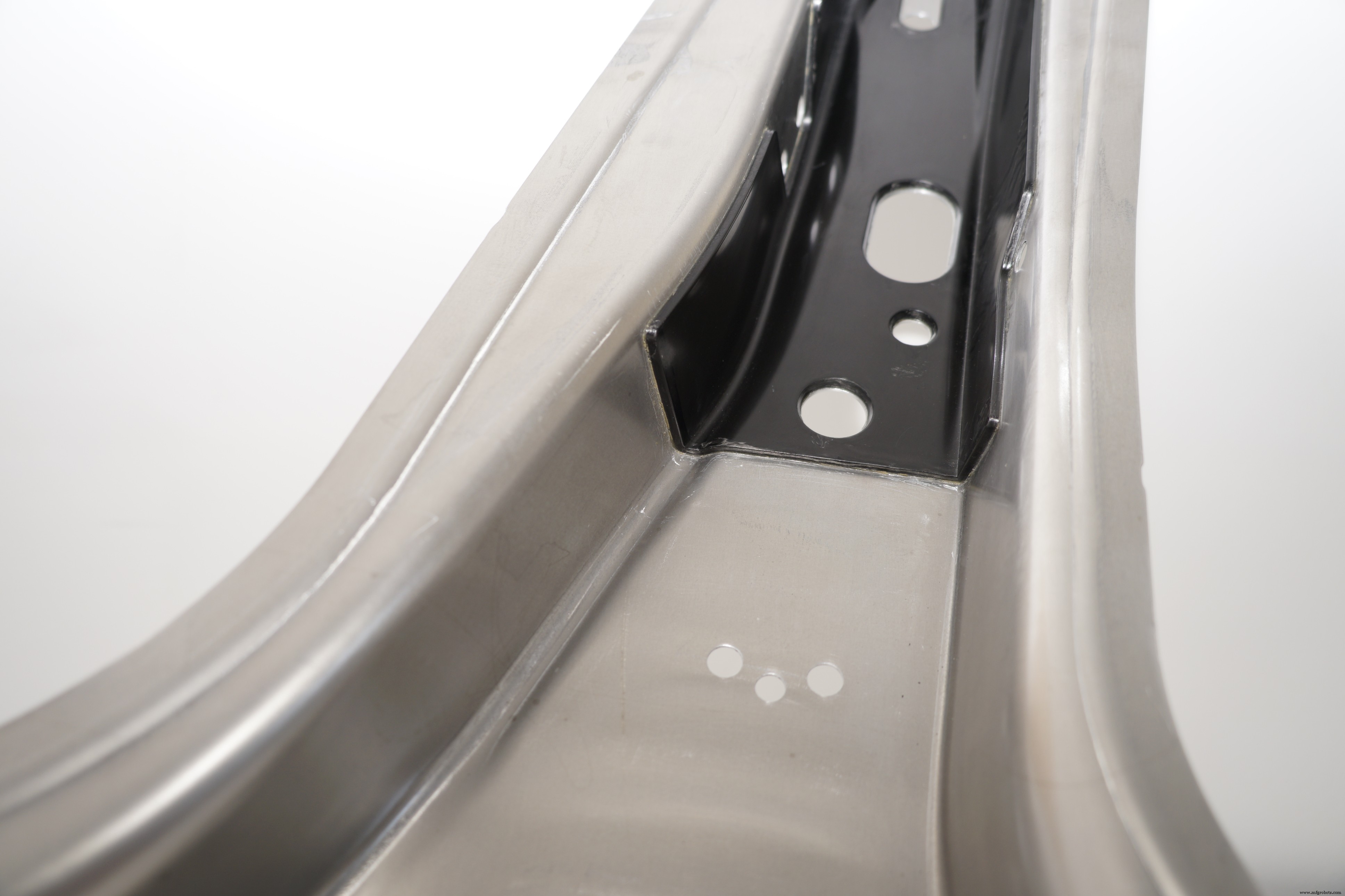 Kraibon Elastomers: Enhancing Adhesion & Composite Performance Across Industries