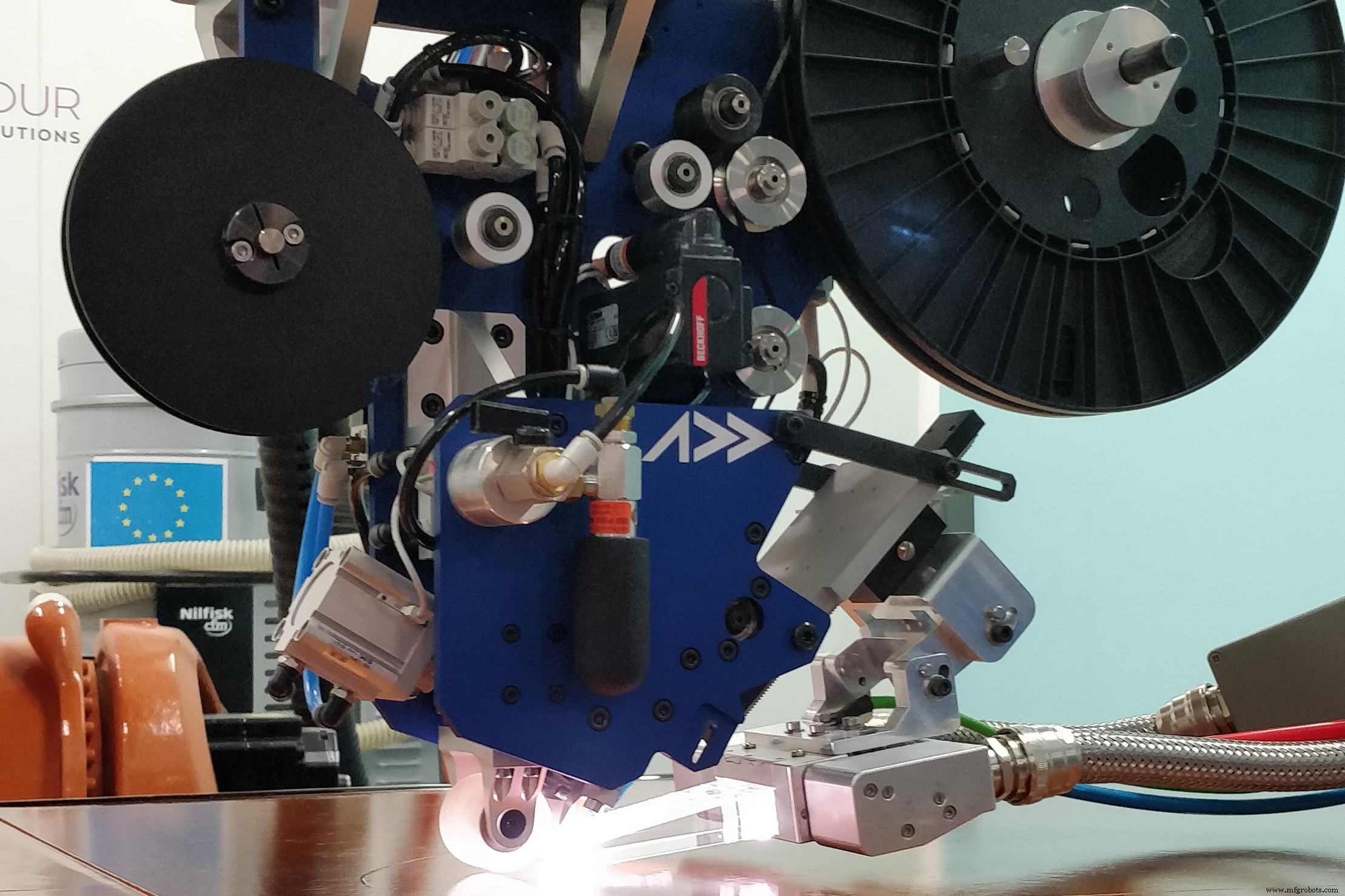 Addcomposites Deploys AFP‑XS and Humm3 Flash Lamp at Compositadour, Enhancing Composite Innovation