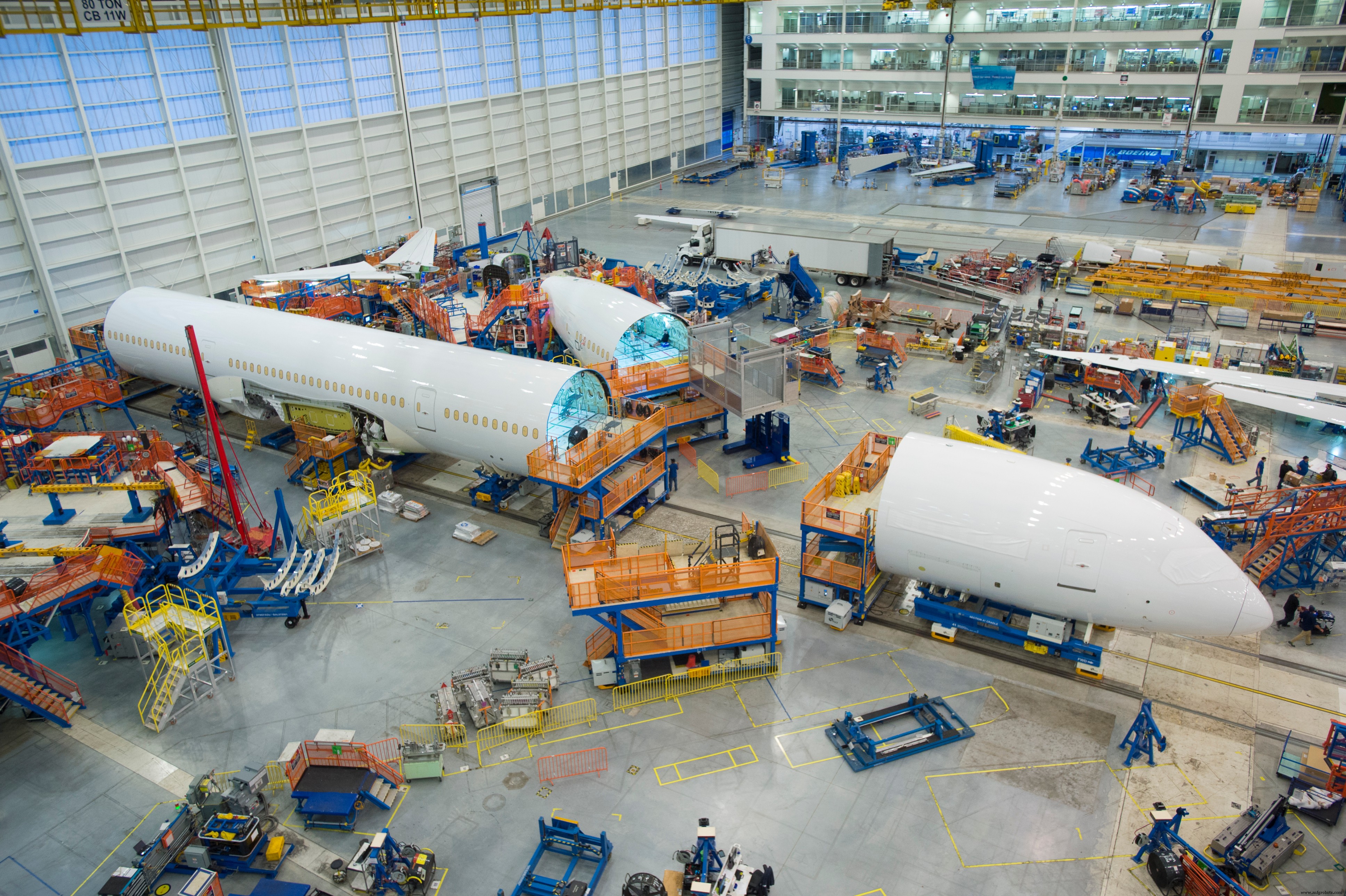 Boeing Initiates Comprehensive 787 Fuselage Inspections Following Composite Skin Issue