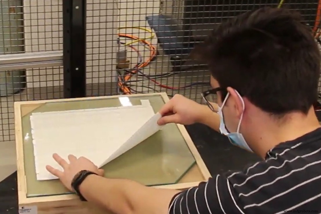 Effman Introduces AFP-XS: First North American AFP Cell on a FANUC Robot, Empowering SMEs