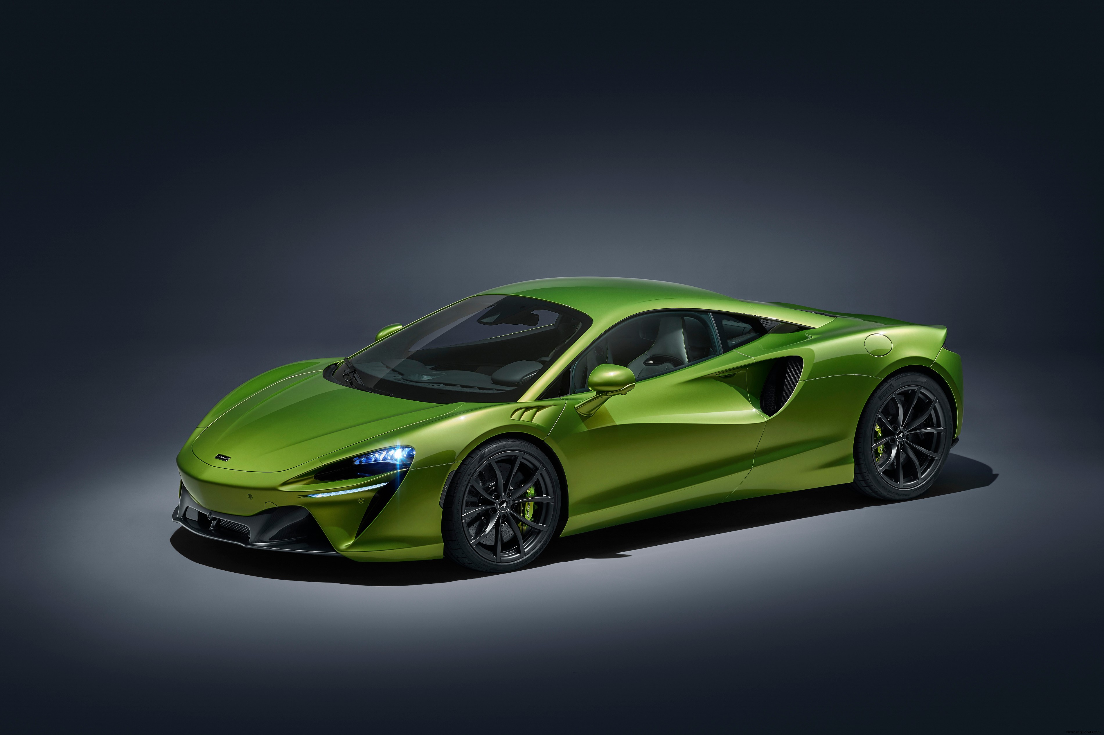 McLaren Artura Unveils Groundbreaking Composite Architecture
