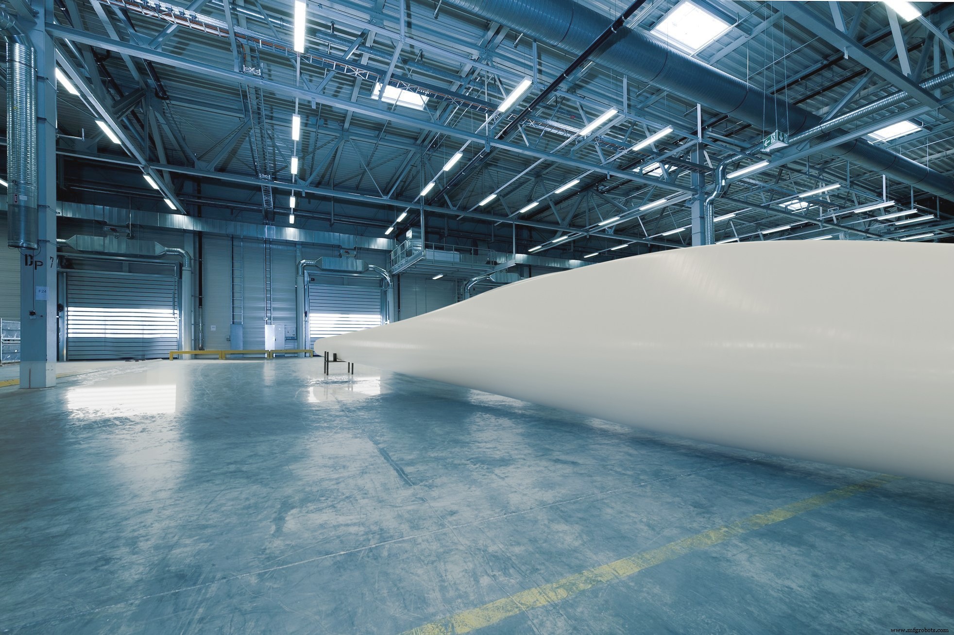 HexPly XF: Superior Wind Turbine Blade Finish that Boosts Efficiency
