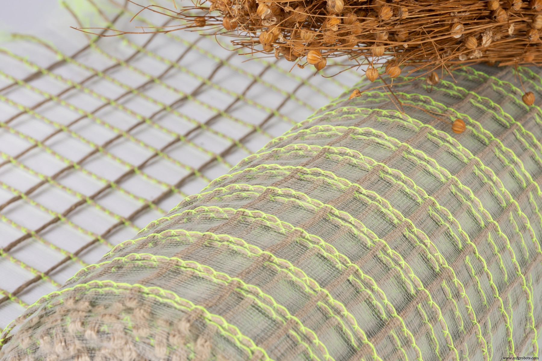 Bcomp Powers 9 All‑Electric Extreme E SUVs with Natural Fiber Bodywork