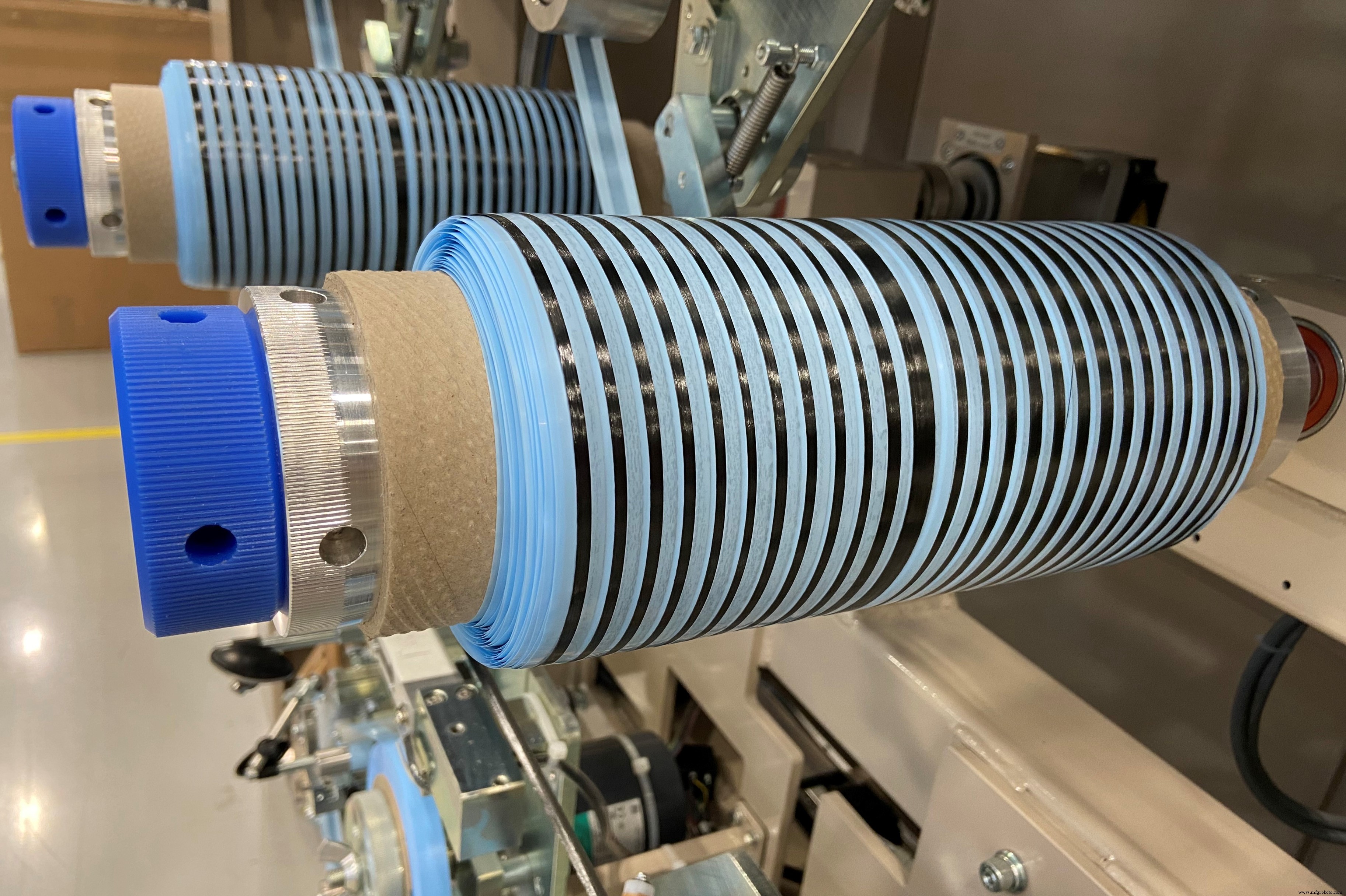 Axiom Launches Advanced Prepregs for CNG and Hydrogen Pressure Vessels