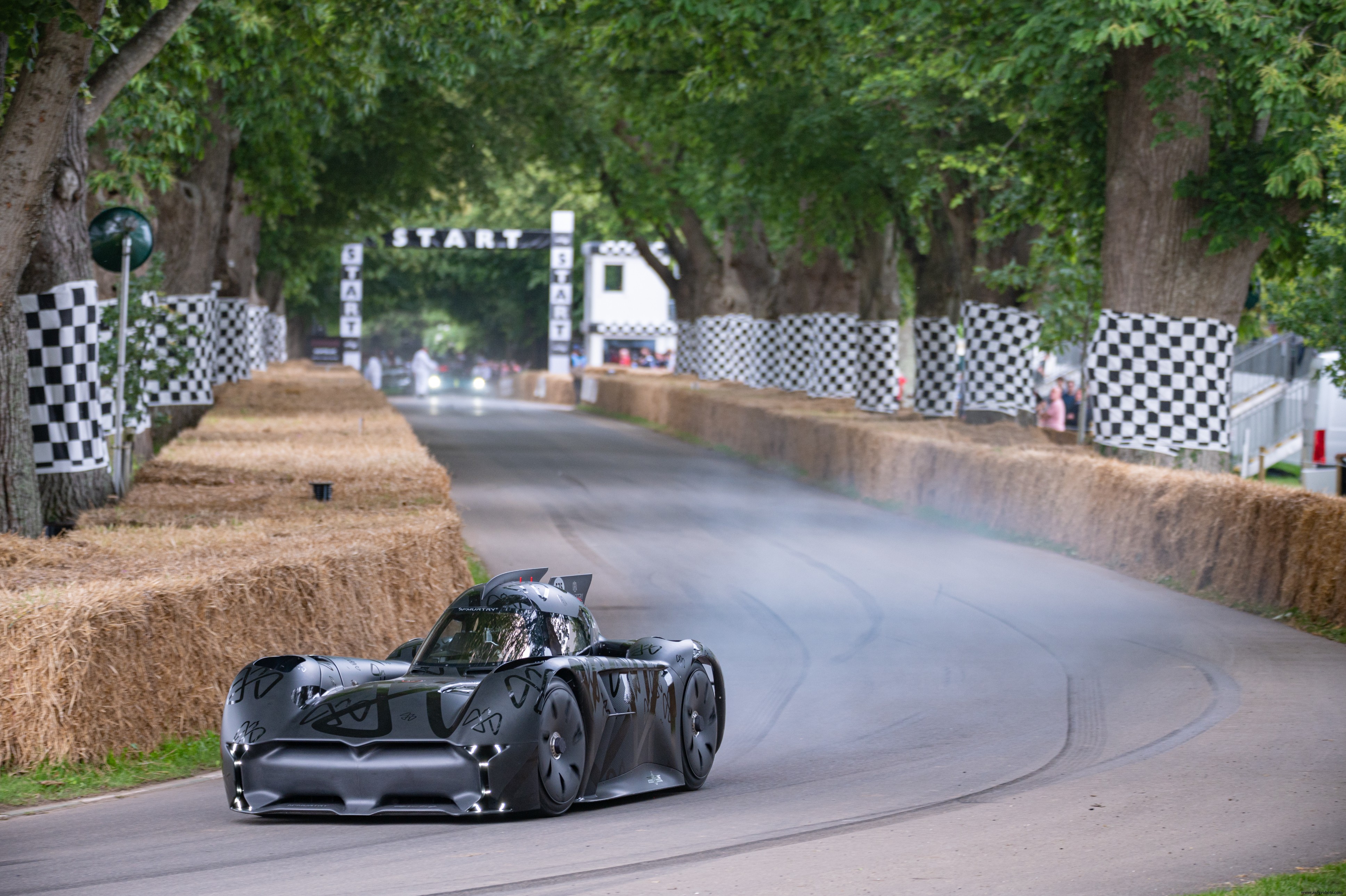 McMurtry Automotive Unveils Fully Electric, Composite‑Heavy Spéirling Track Car