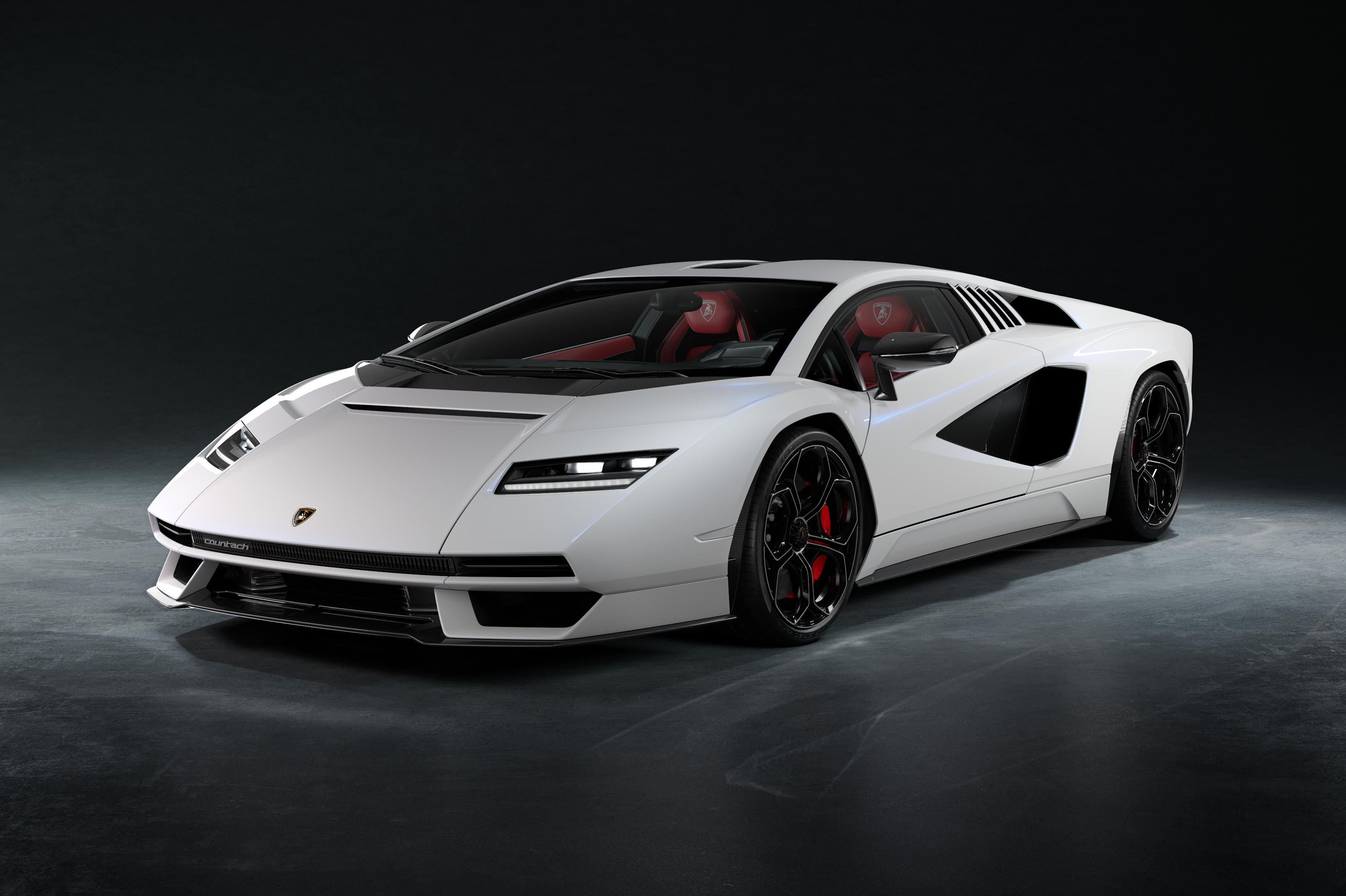 Lamborghini Unveils Retro‑Inspired LPI 800‑4: Hybrid Powerhouse with Carbon‑Fiber Design