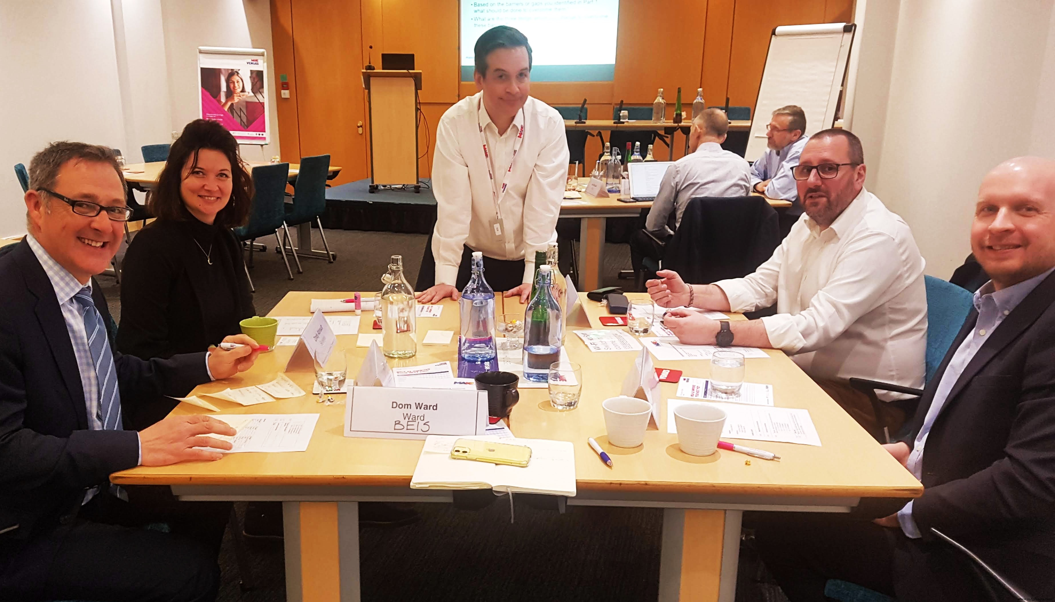 Digitizing UK Manufacturing: Driving Efficiency, Innovation, and Global Competitiveness