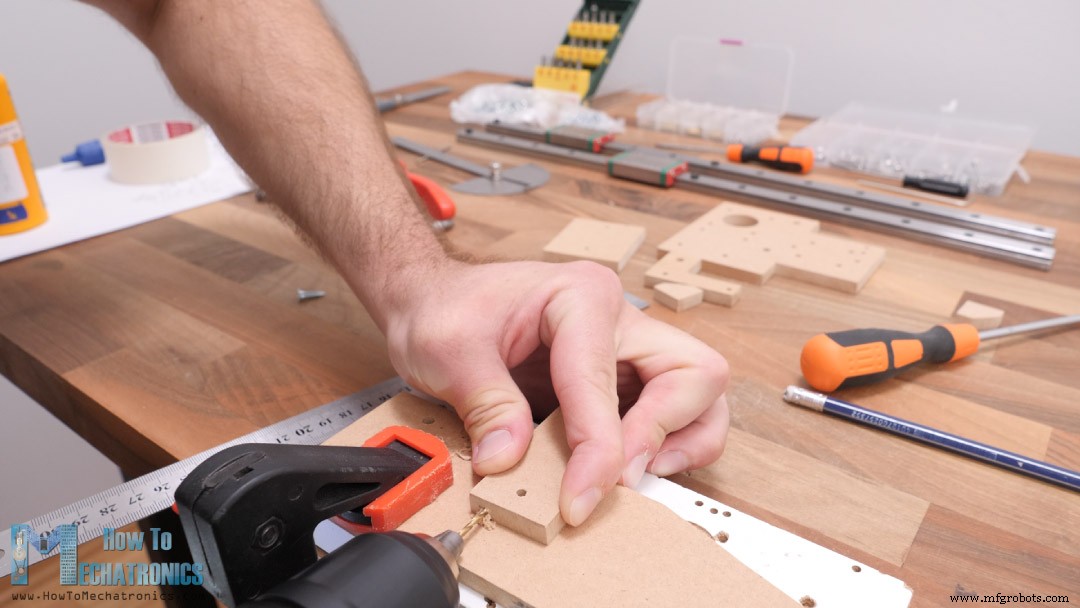 Create a Compact CNC Machine Using Only Essential Parts – DIY Laser Engraver Tutorial