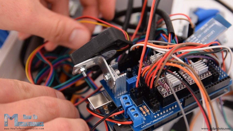 Seamless Control of Arduino Robot Arm with Mecanum Wheel Platform