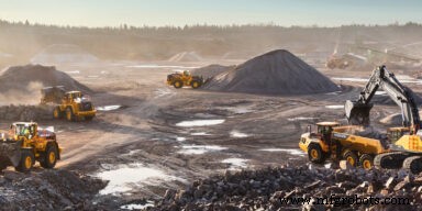 4 Proven Service Strategies That Cut Construction Costs