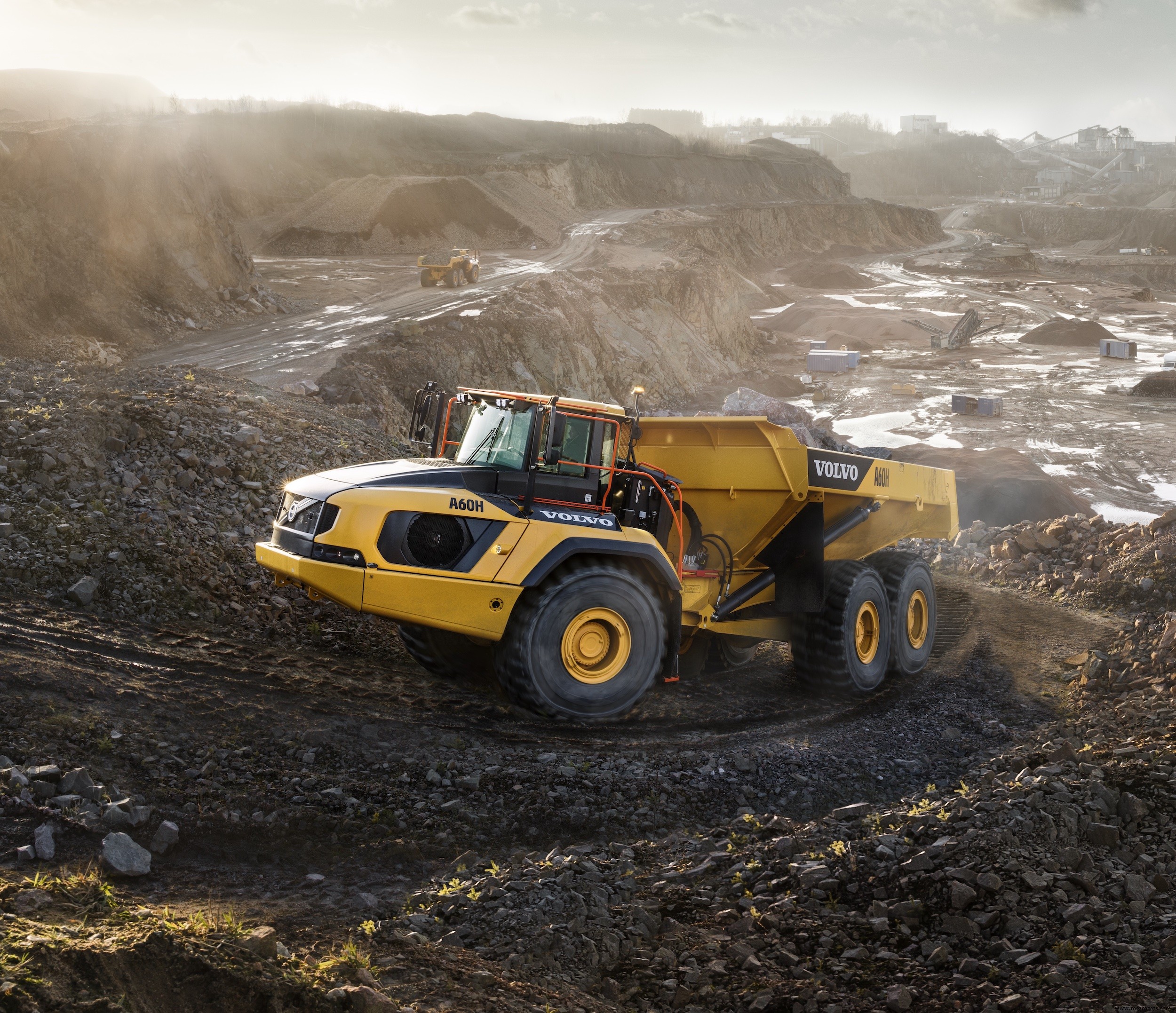 Four Proven Strategies to Cut Operating Costs in Earthmoving and Mining