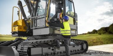 Four Proven Strategies to Cut Operating Costs in Earthmoving and Mining