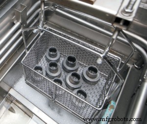 Clean & Green Industrial Parts Cleaning Series – Part 1: Mastering Eco‑Friendly Solvent Use