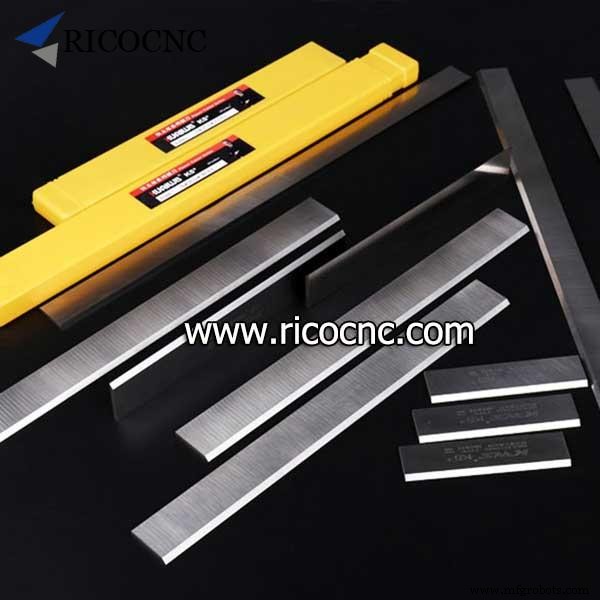 Top 4 Essential Woodworking Tools for Machine Use