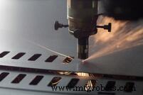 Choosing Between Laser Cutting and Waterjet Cutting: Which Method Suits Your Project?