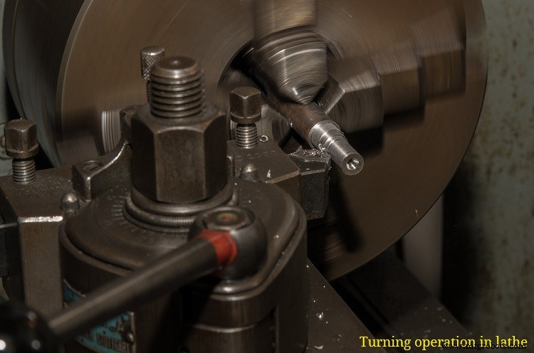 Turning vs Milling: Key Differences Explained