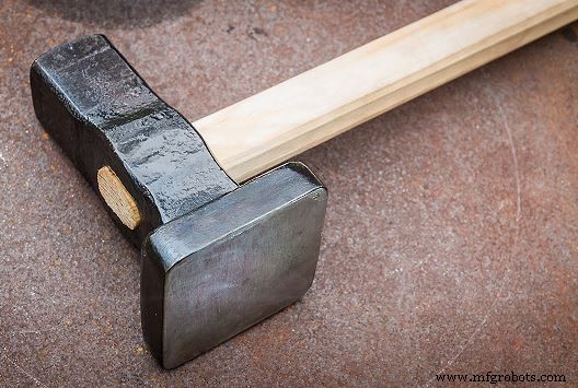 Exploring Forging Tool Types & Their Applications in Manufacturing