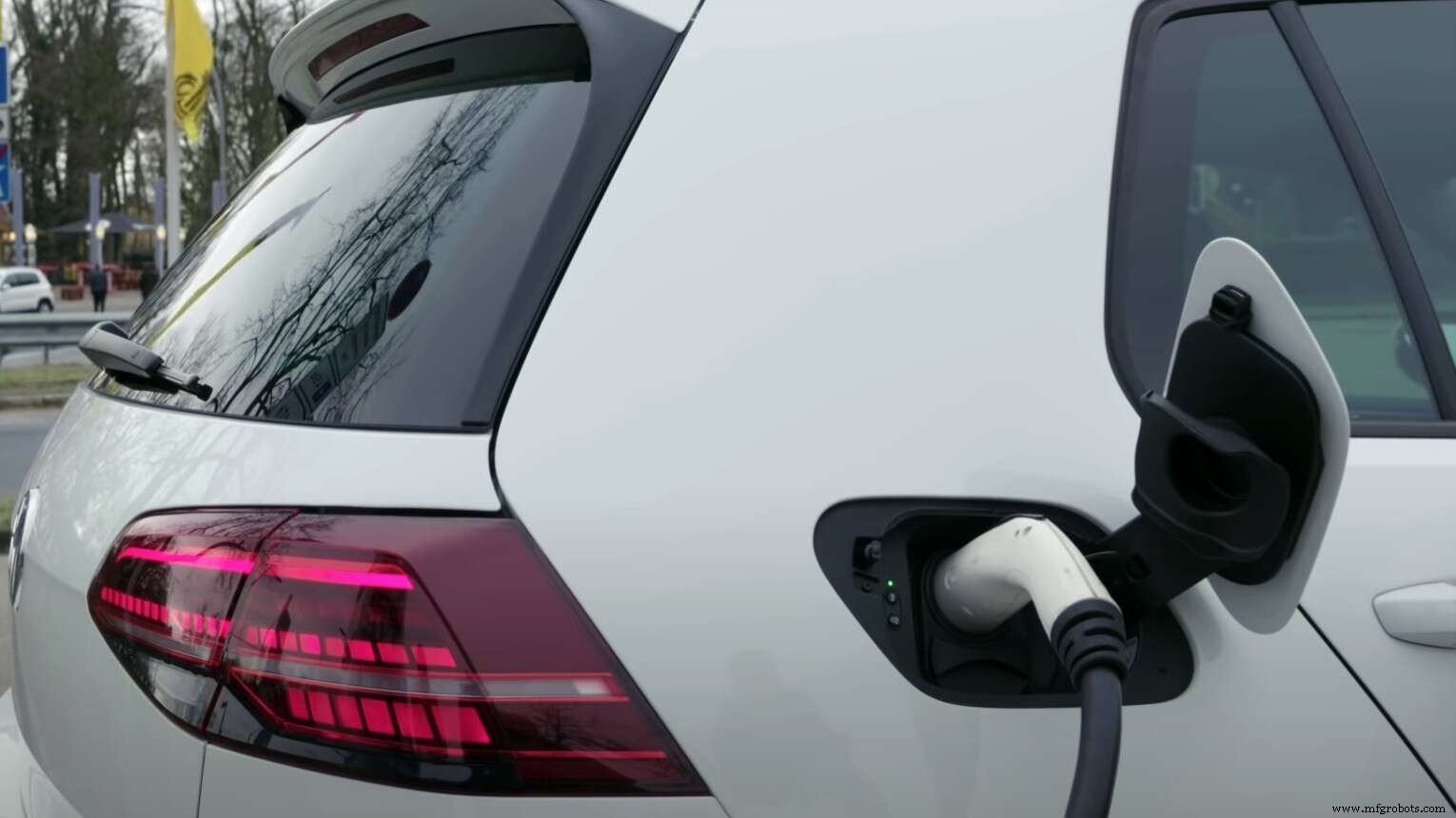 Volkswagen Reconfigures Plants for EVs, Shifts Production Focus