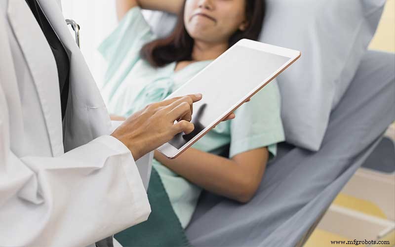 How IoT and Emerging Tech Are Revolutionizing Healthcare: Key Benefits & Applications