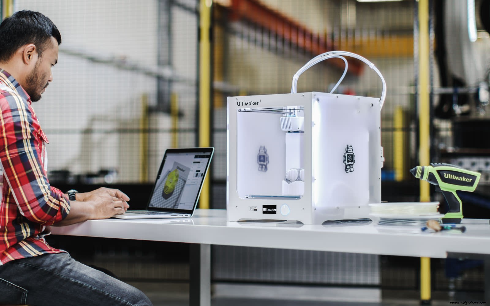 Understanding FDM 3D Printing: A Comprehensive Guide by Hubs