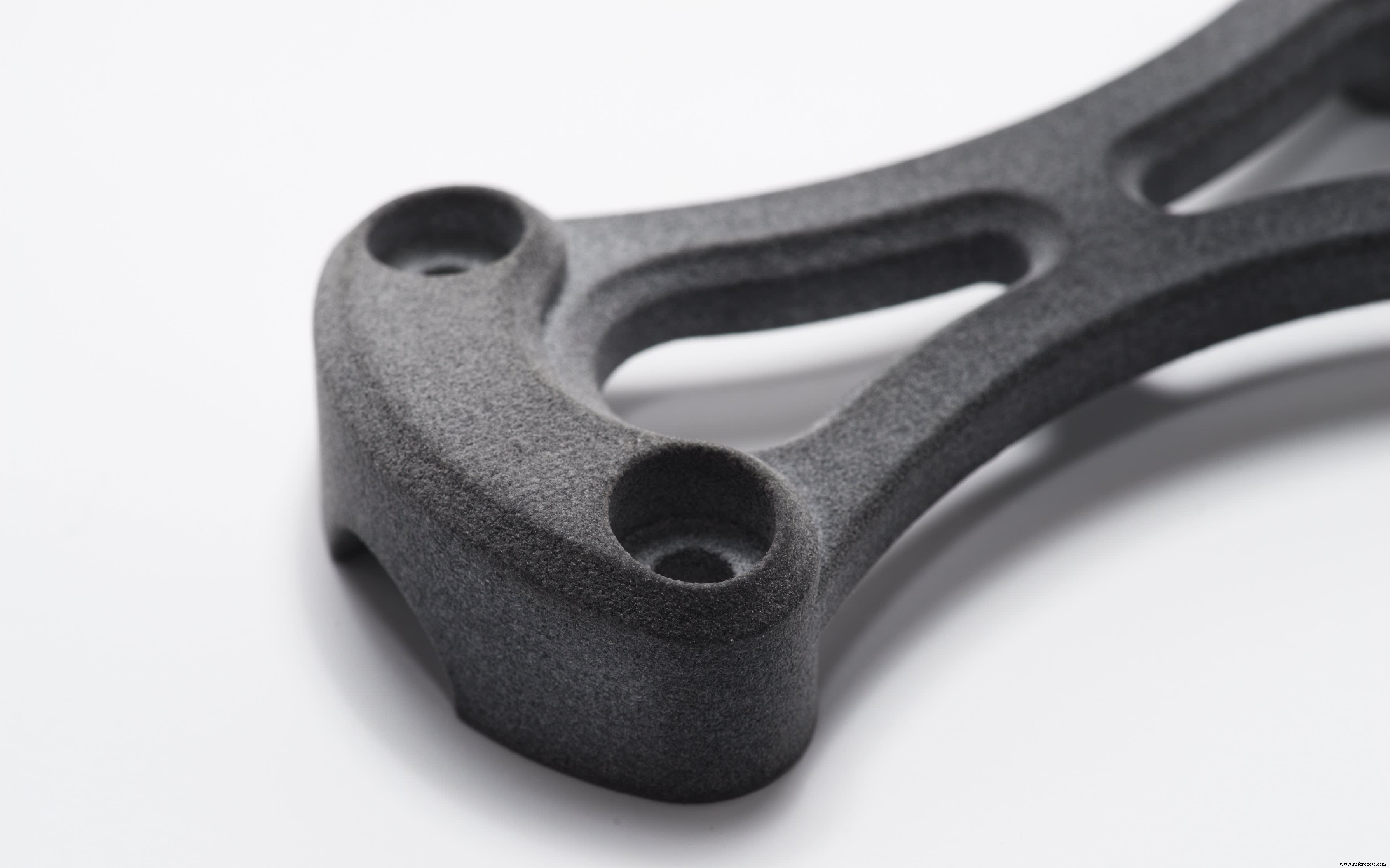 SLS vs MJF: Understanding the Key Differences in Powder Bed Fusion 3D Printing