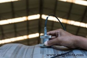 Common Casting Defects & Discontinuities: Causes & Prevention