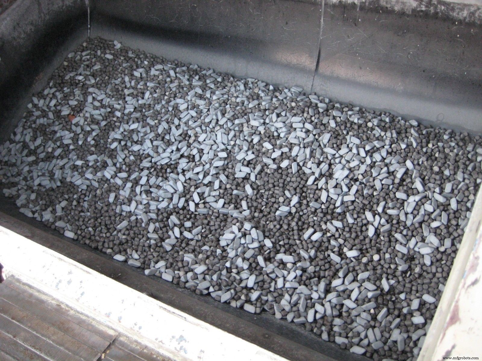 VIBRA-CLEAN™ Vibratory Media Drum – High-Volume Mass Finishing & Casting Cleaning Solution