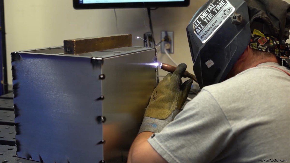 Cold Metal Transfer (CMT) Welding: The Smart Choice for Light‑Gauge Sheet Metal Fabrication