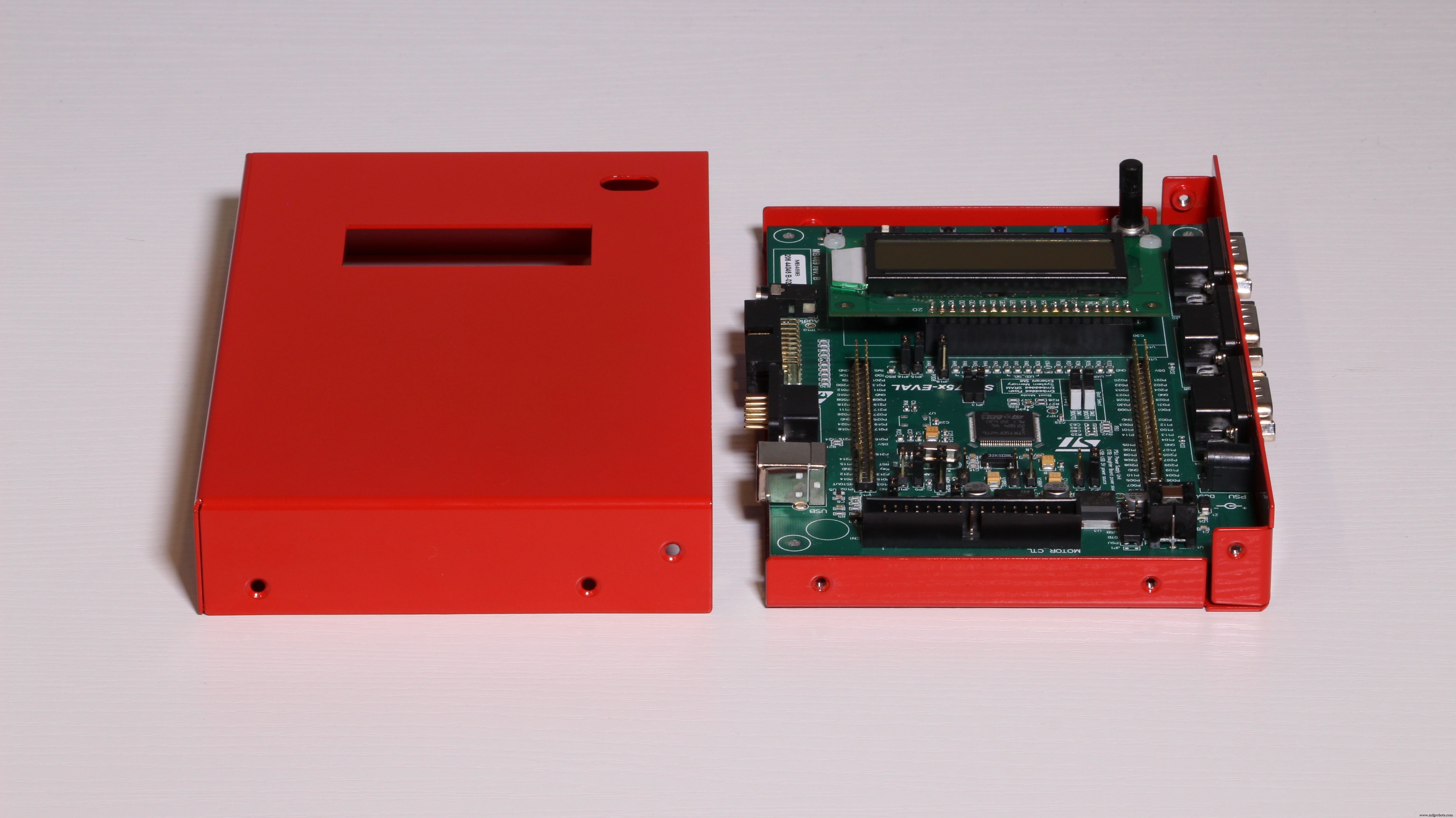 L-Shape Enclosures: The Ideal Choice for PCBs with Opposing Connectors