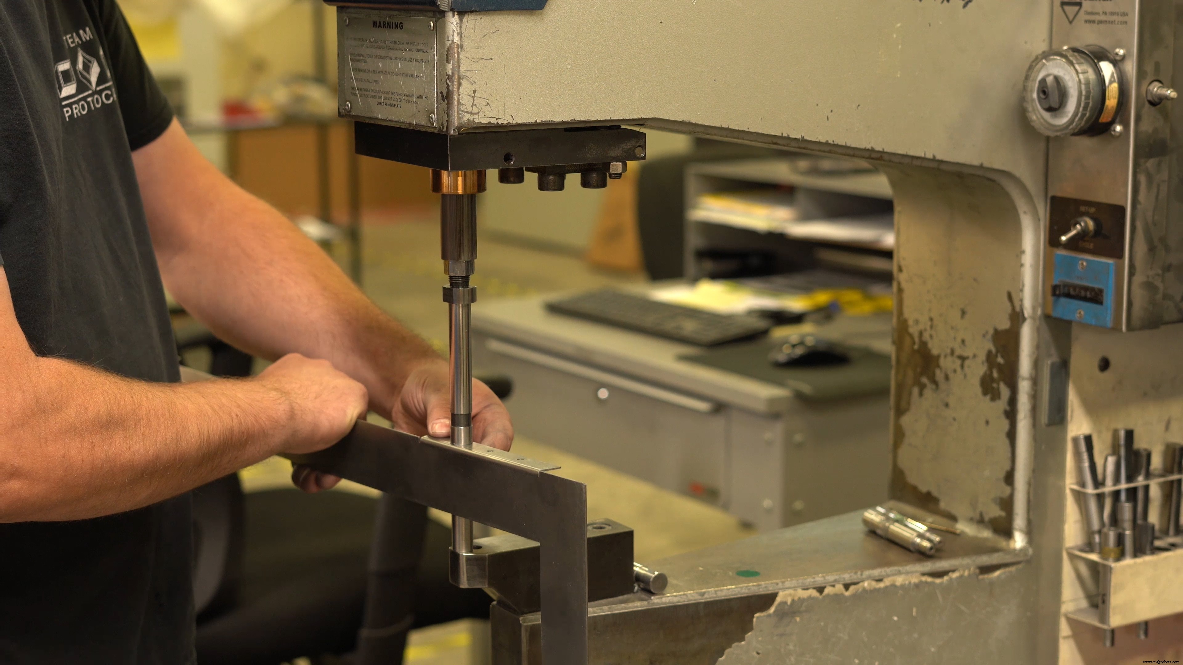 Smart Design Strategies to Cut Costs on Custom Sheet Metal Parts & Enclosures