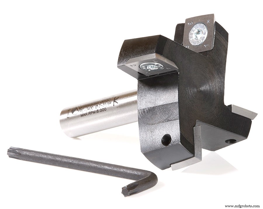 Quick Comparison of CNC Cutting Tools: End Mills, Thread Mills & More