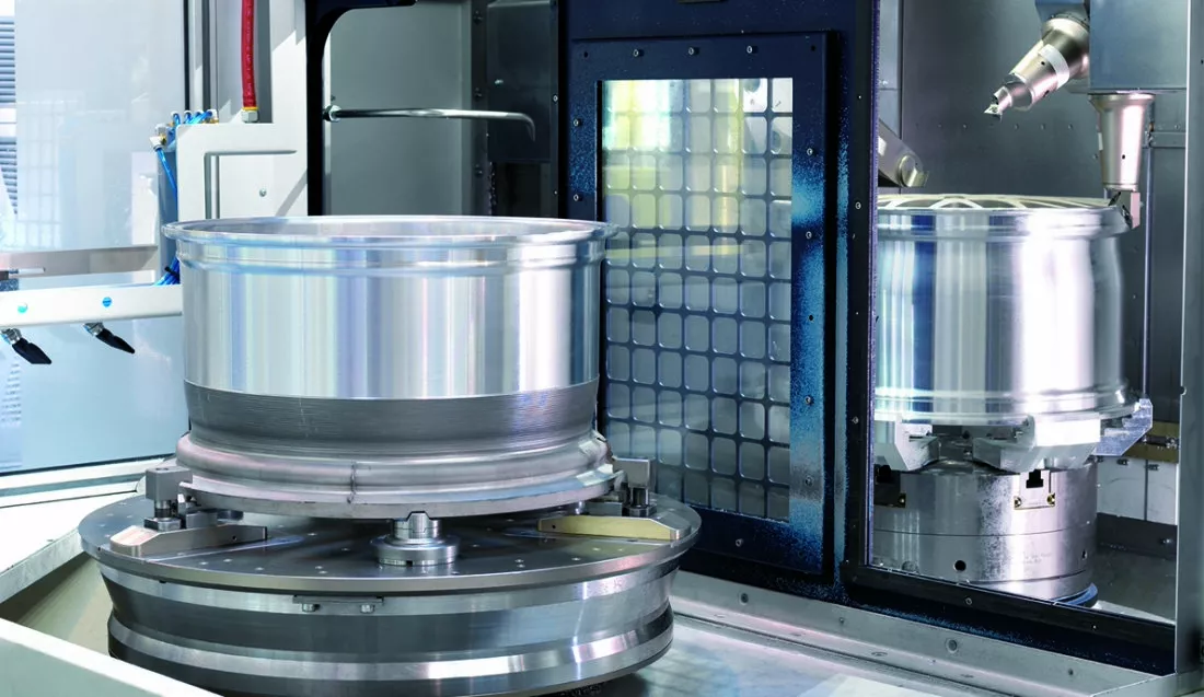 Choosing Between Horizontal and Vertical Milling & Turning: Key Differences Explained