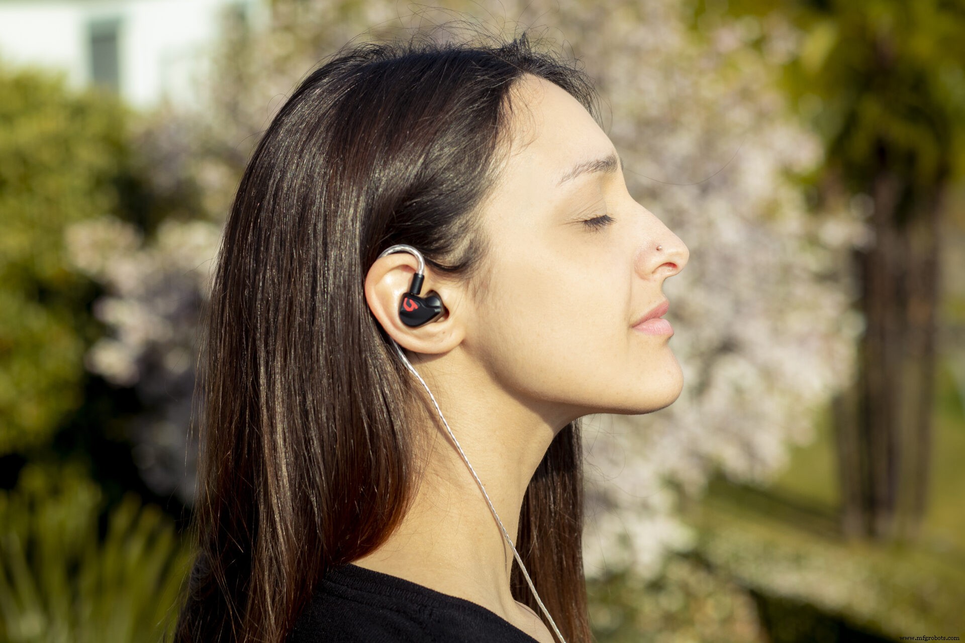 Gaudio Redefines In‑Ear Headphones with Fusion 360 Design