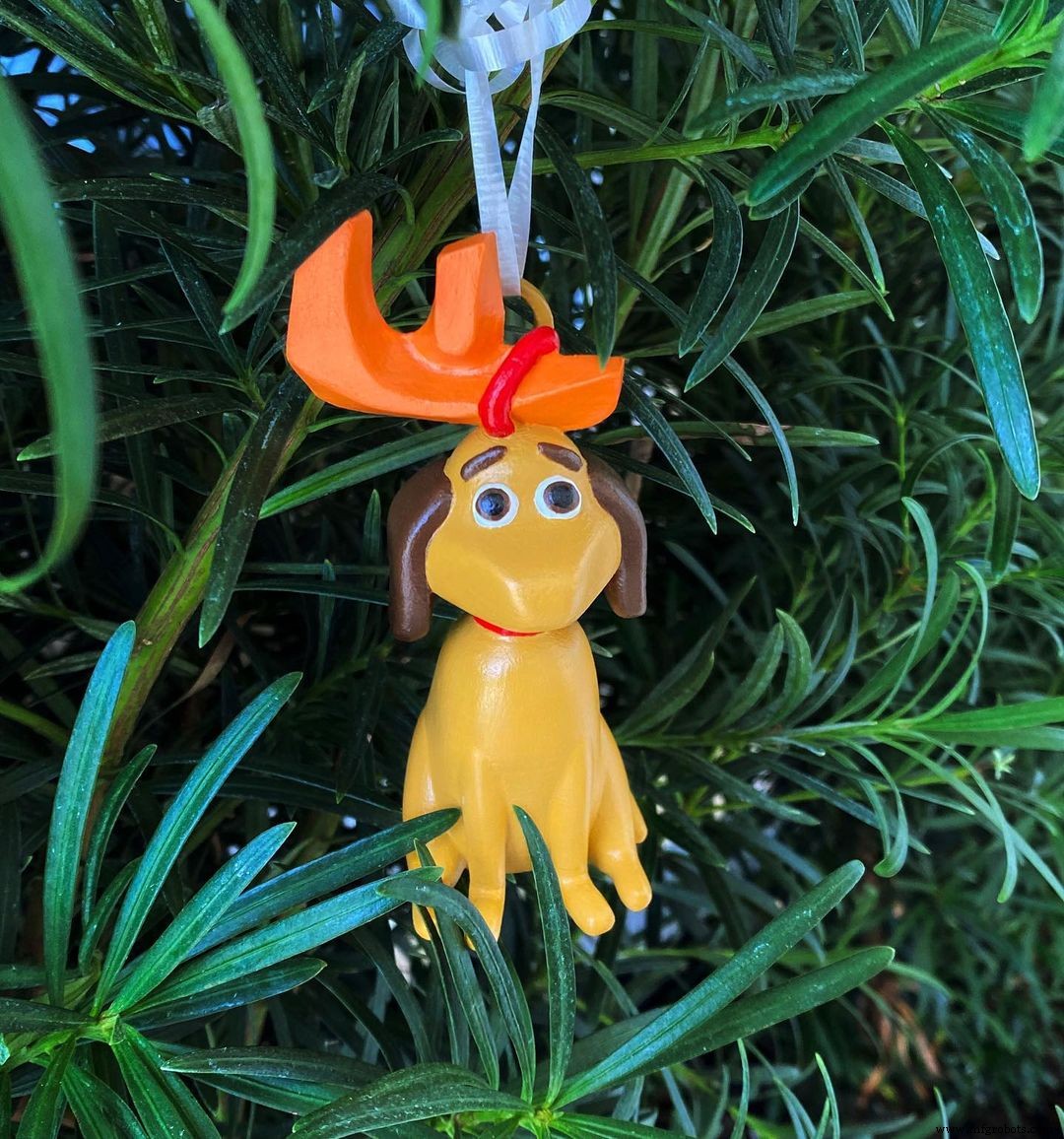 Fusion 360’s Christmas CAM Challenge: Top Ornament Designs & Live Machining Showcase